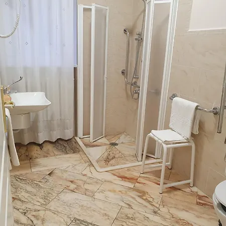 Il Lauro Apartment *